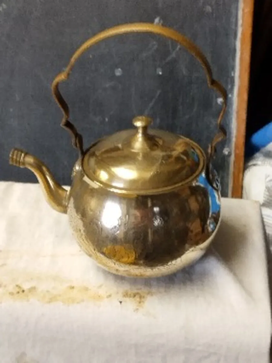 Vintage Art Deco brass teapot