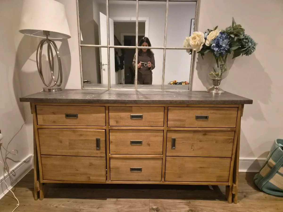 Console unit - Image 2