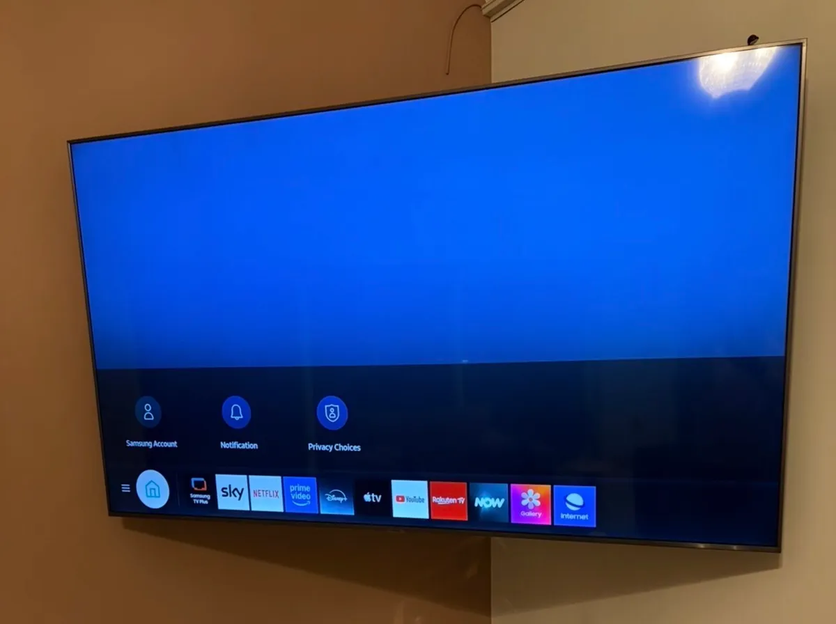 Samsung 75-inch 4K Smart Tv - Image 2