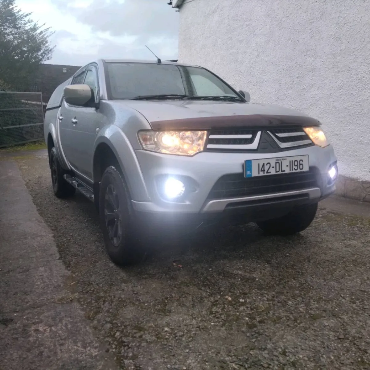 mitsubishi l200 - Image 1