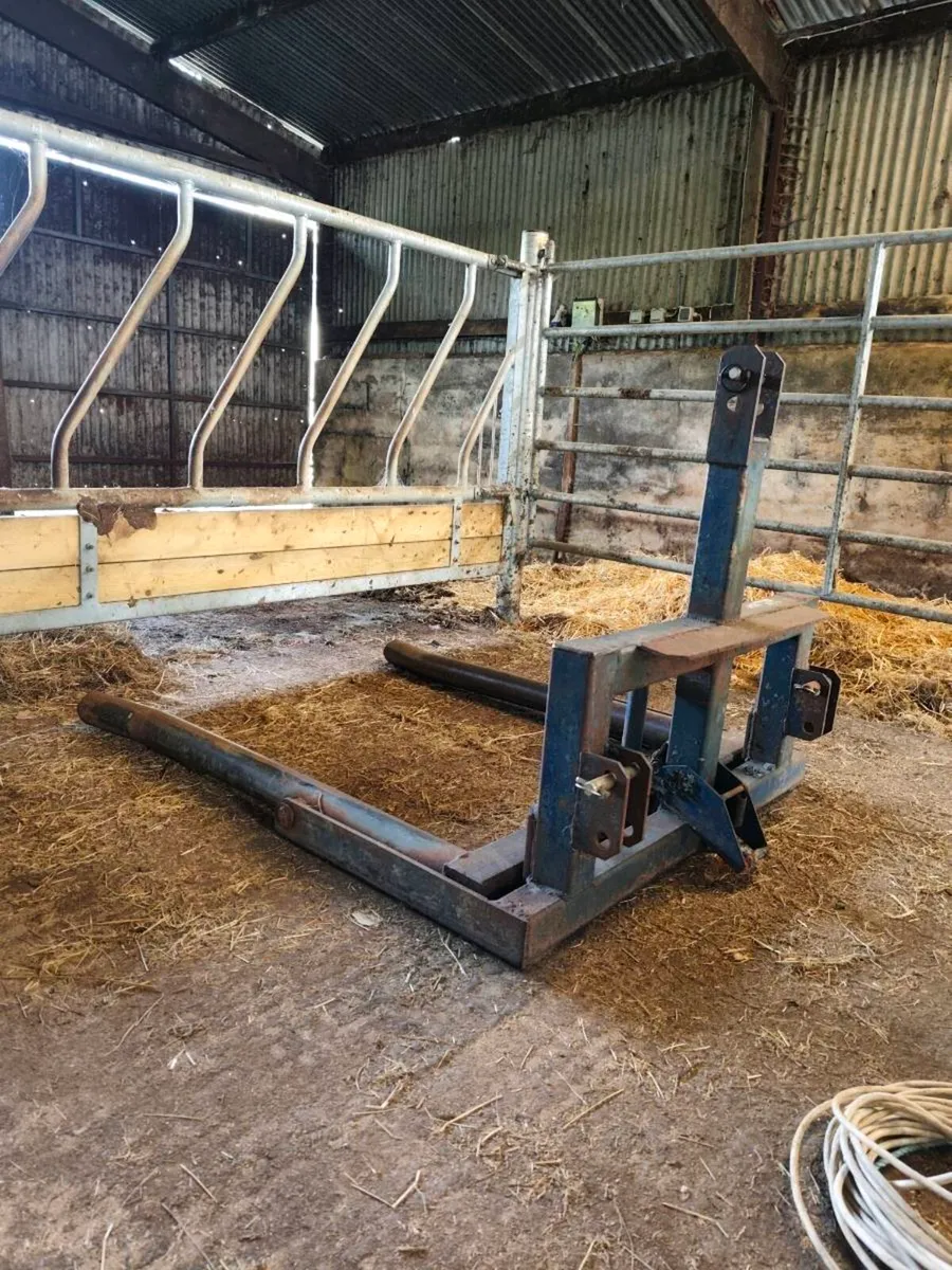 Bale Handler - Image 2