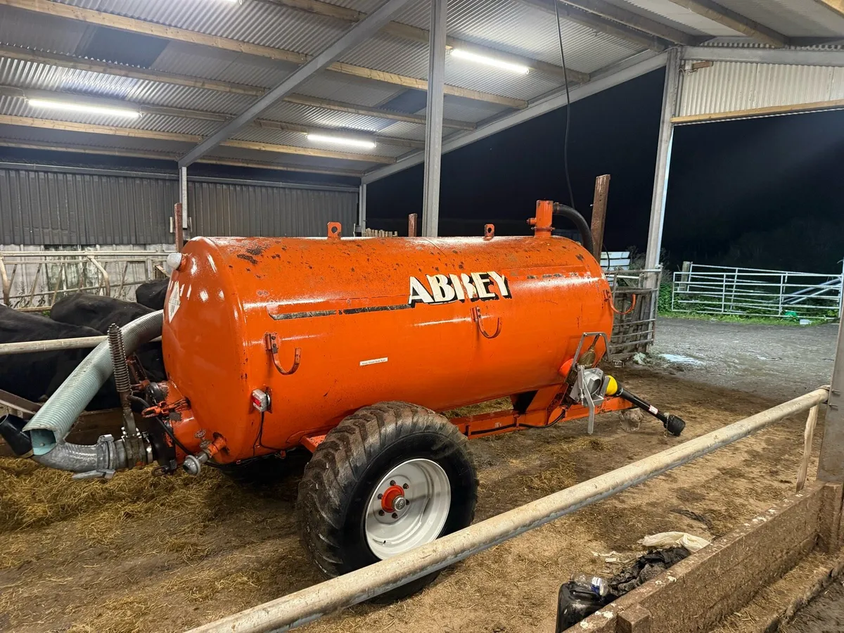 Spotless 1100 gallon abbey tanker - Image 4