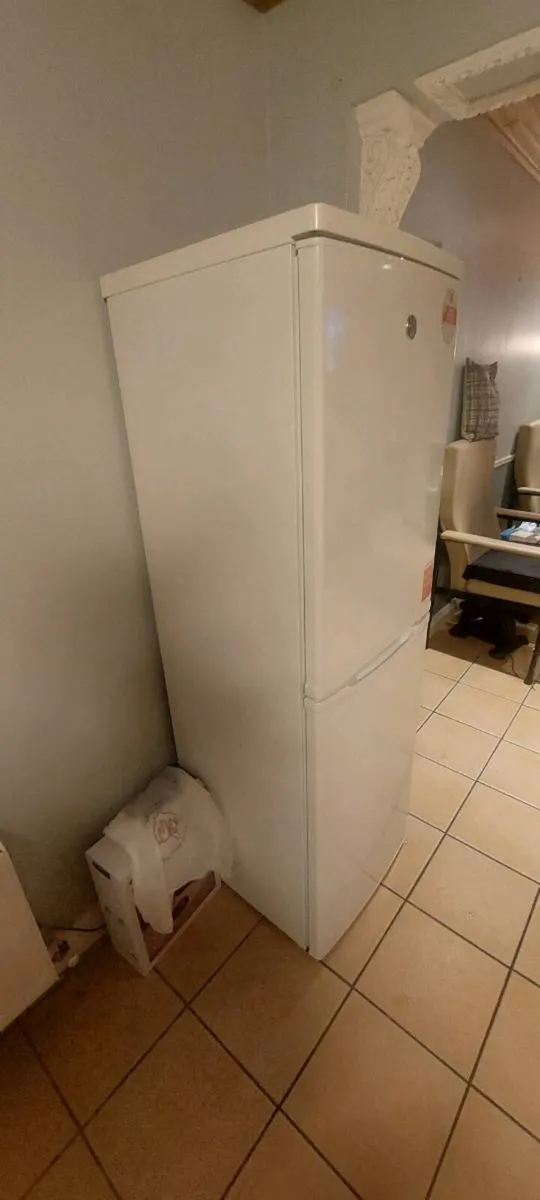 Fridge freezer - Image 2