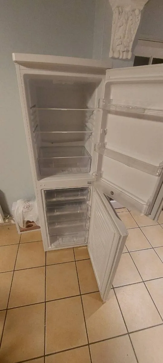 Fridge freezer - Image 3