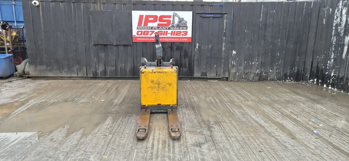 Electric Powered Pallet Truck - Image 1