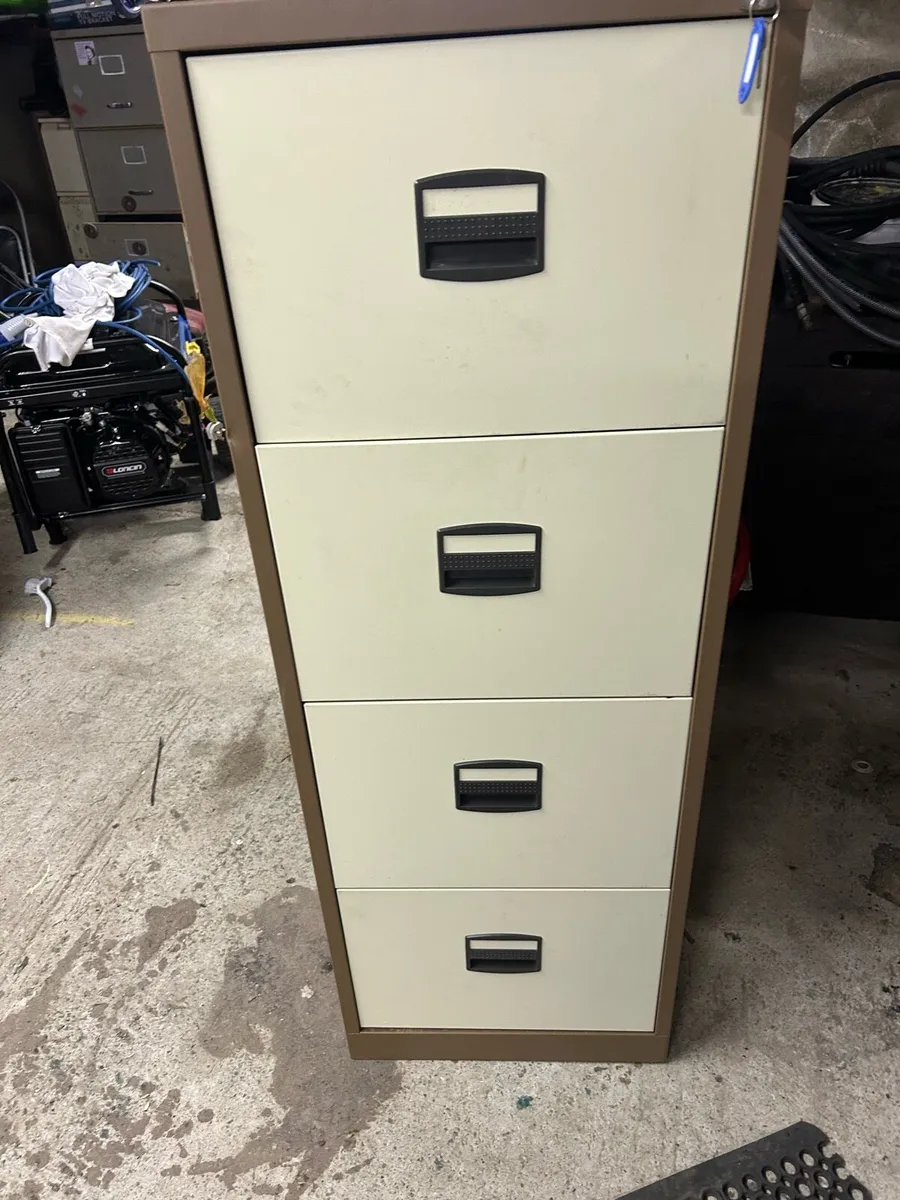 Filing cabinet - Image 1