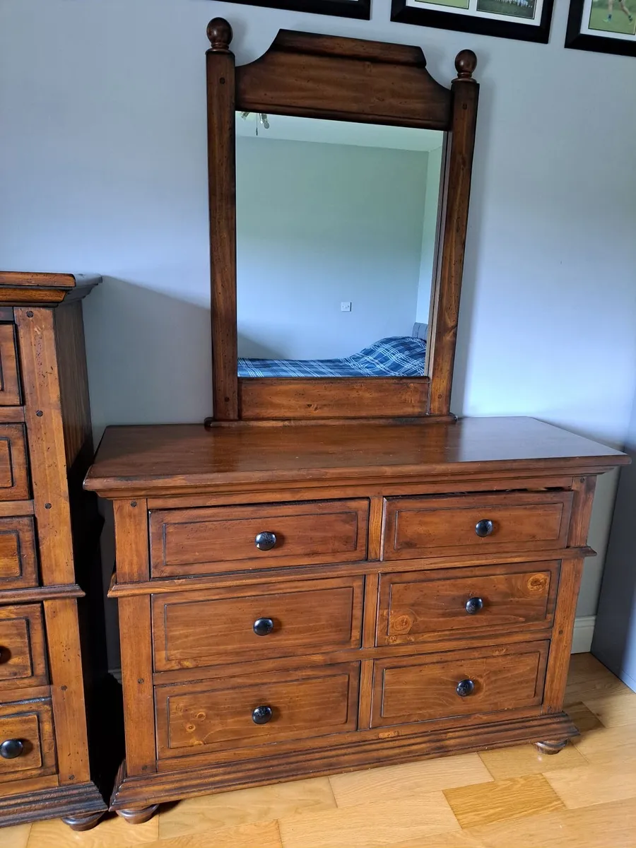 Dark wood drawers - Image 3
