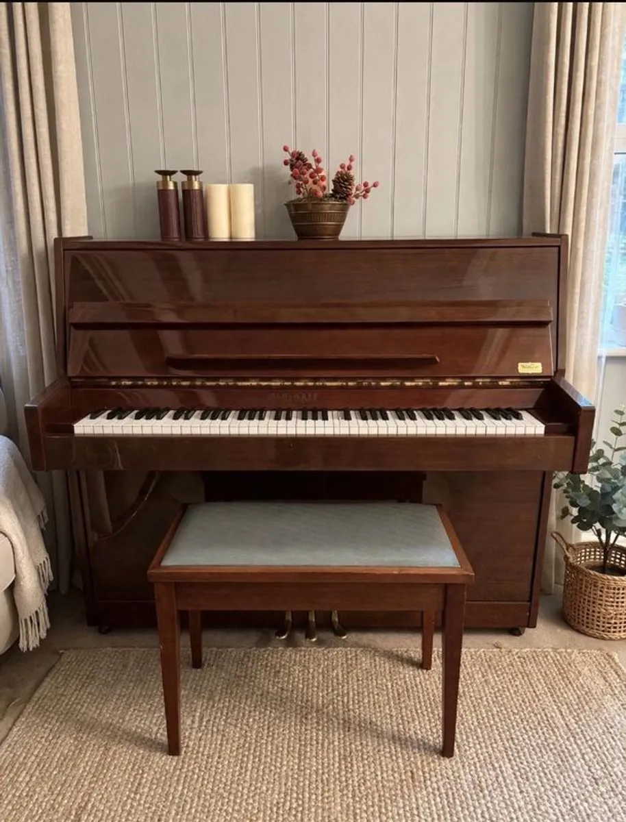 piano - Image 1