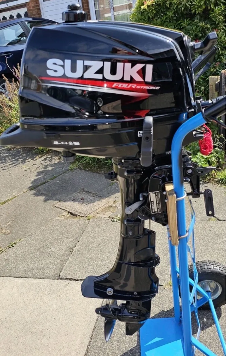 Suzuki 6hp outboard - Image 2