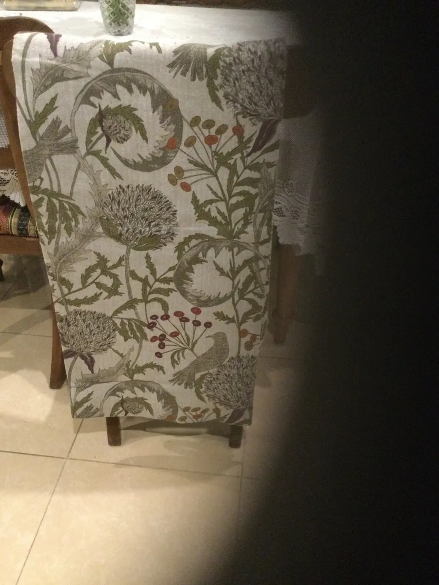 Curtains - Image 1