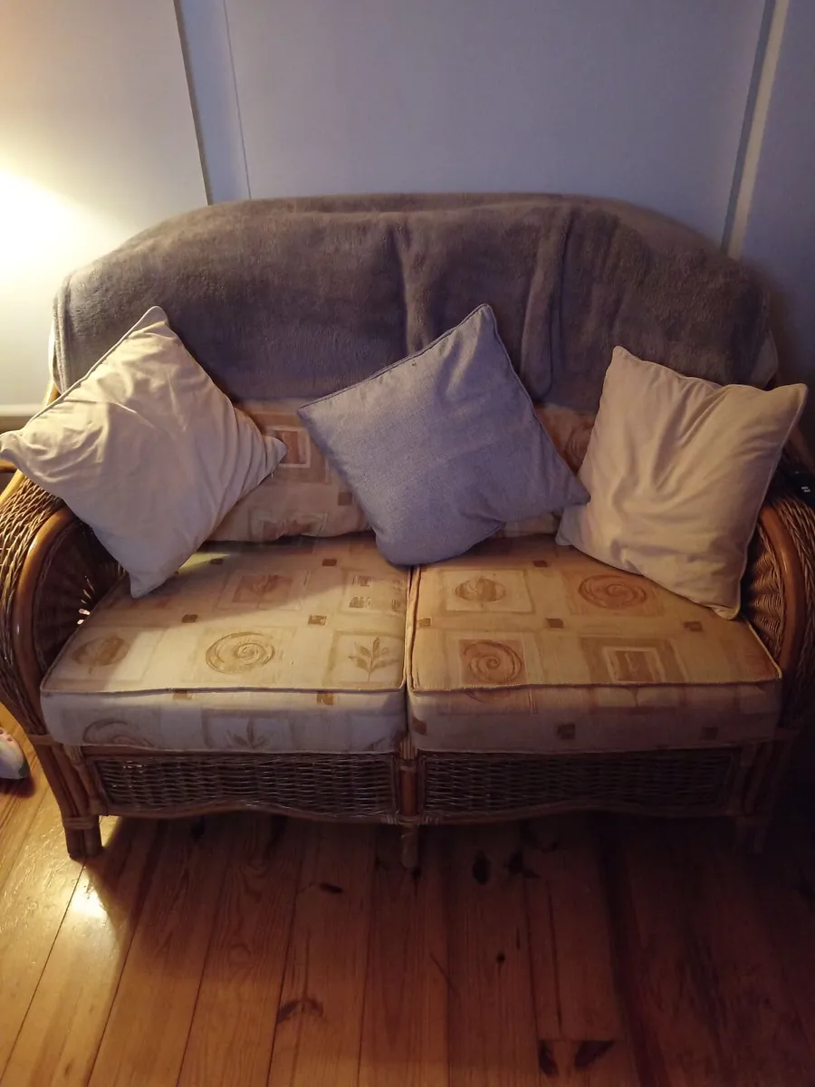 Wicker furniture for sale - Image 3