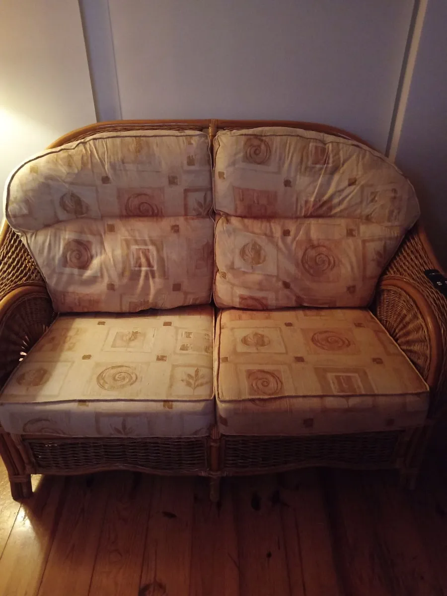 Wicker furniture for sale - Image 2