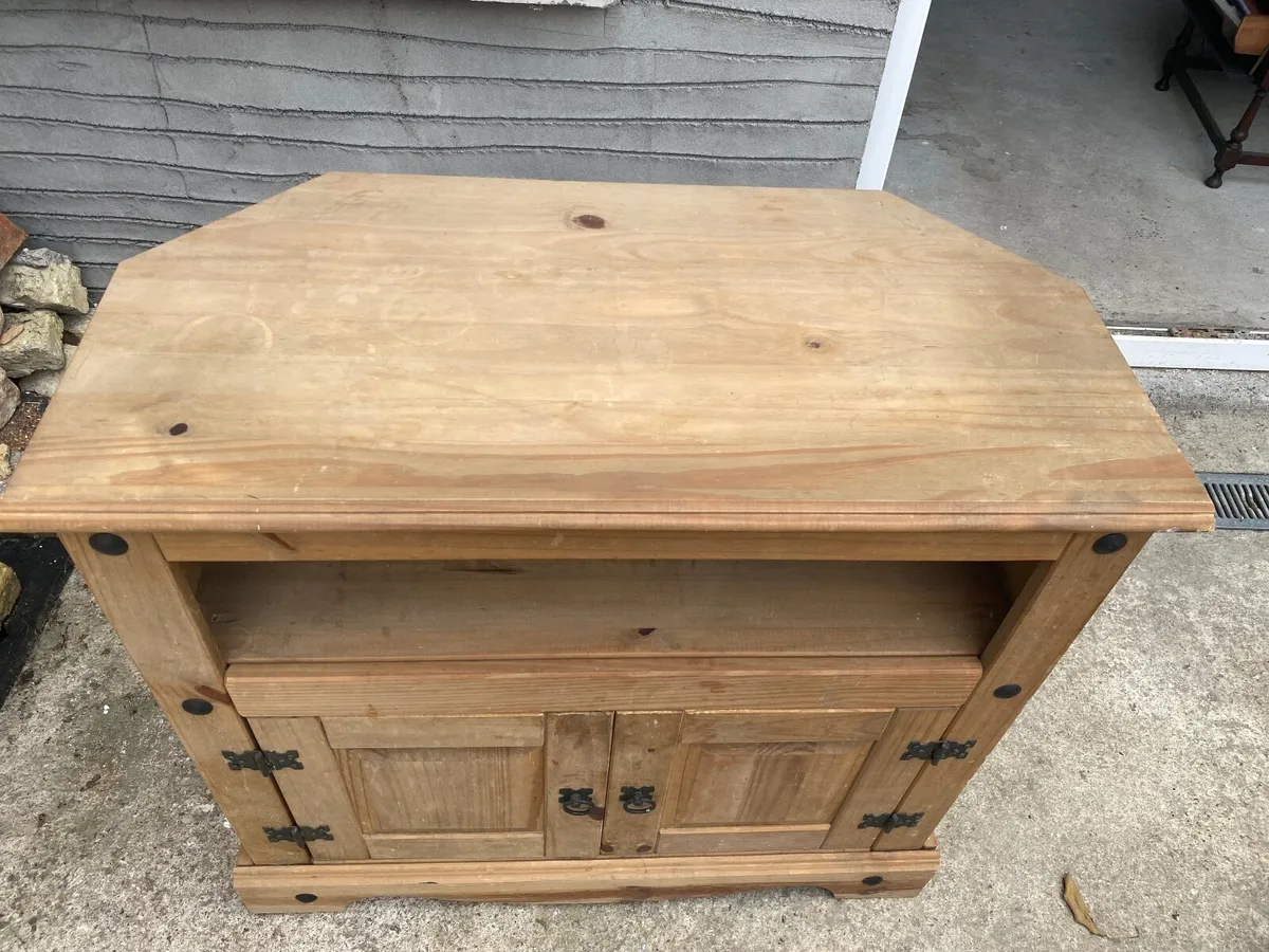 Table - Image 2