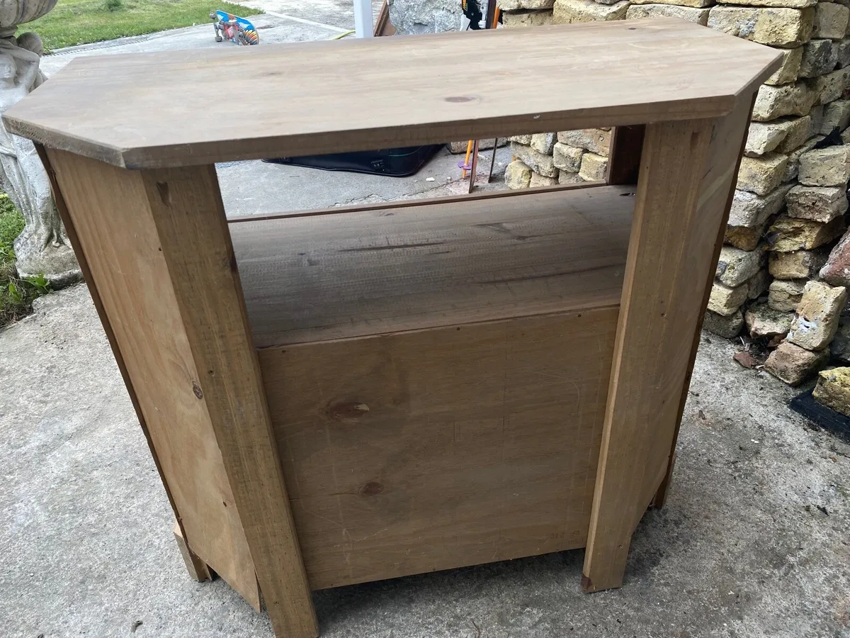 Table - Image 3