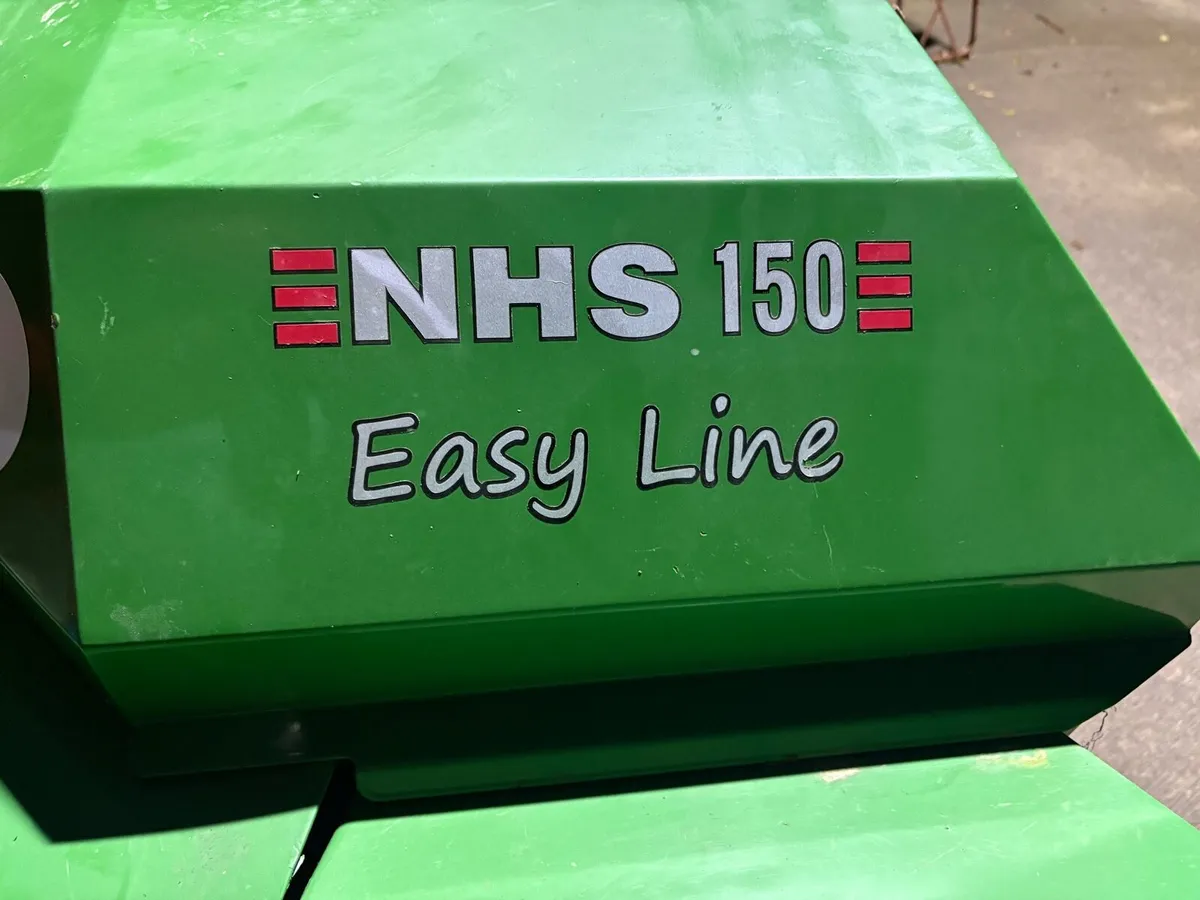 As New NHS 150 Easy Line Wood Chipper - Image 2