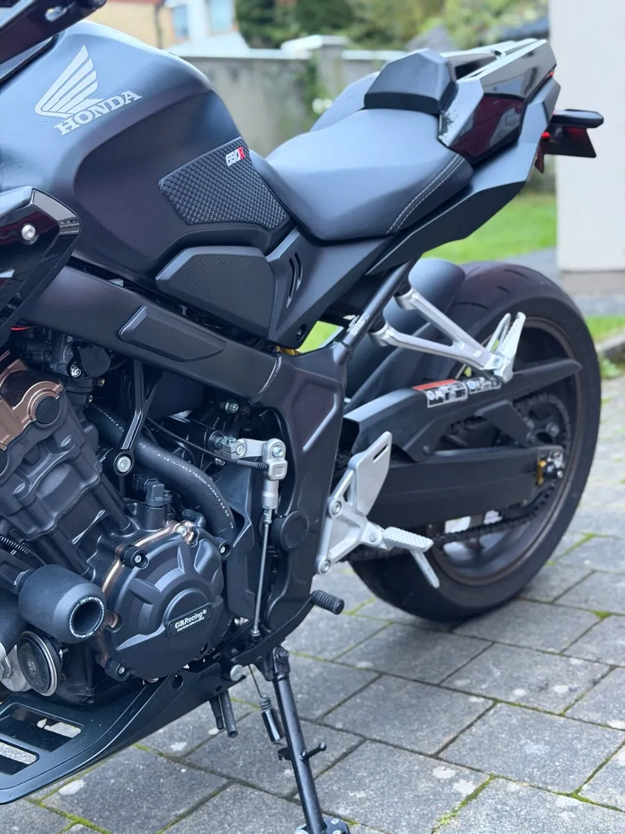 Honda CB650R 2022 - Image 2