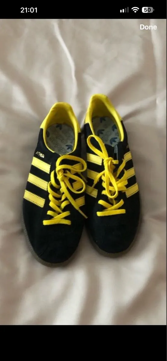 Mens adidas trainers size 7 €40 - Image 1