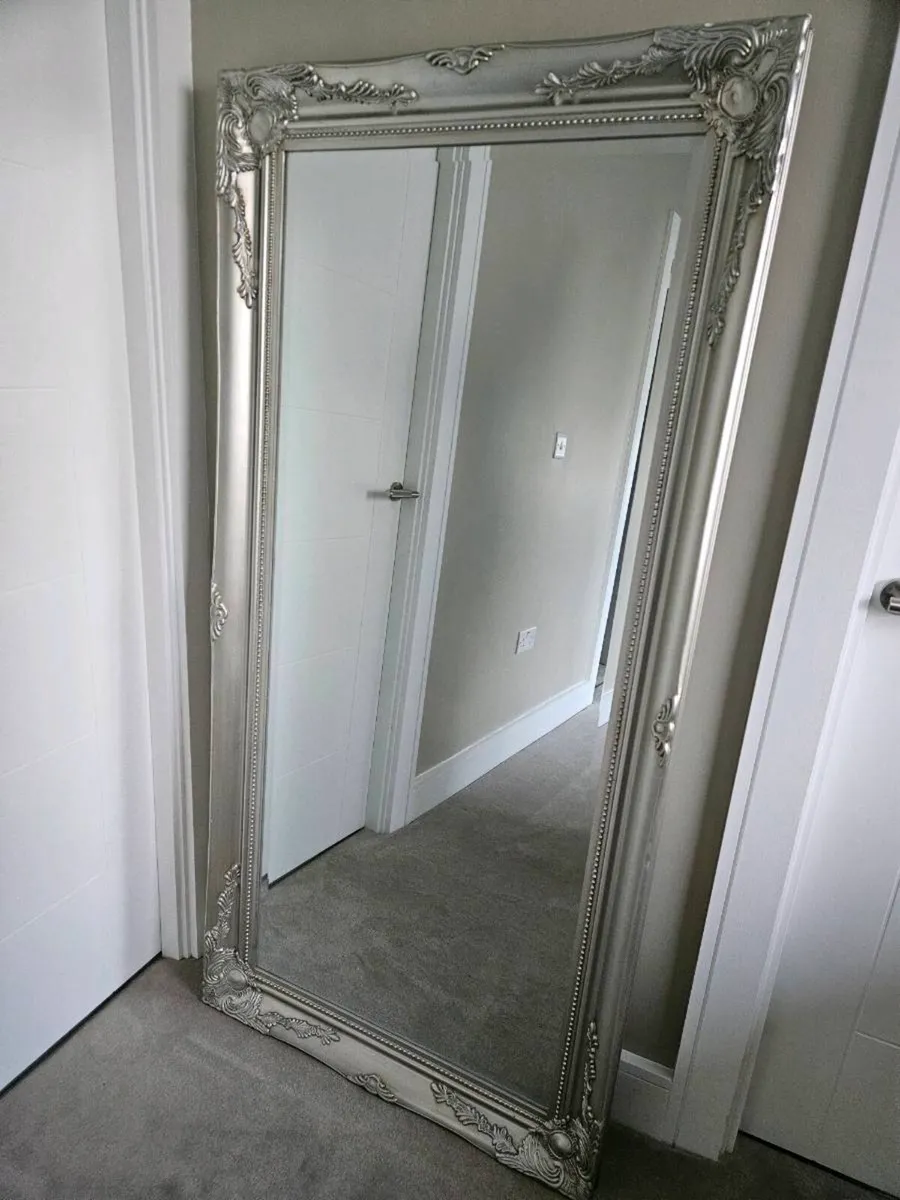 Mirror - Image 1