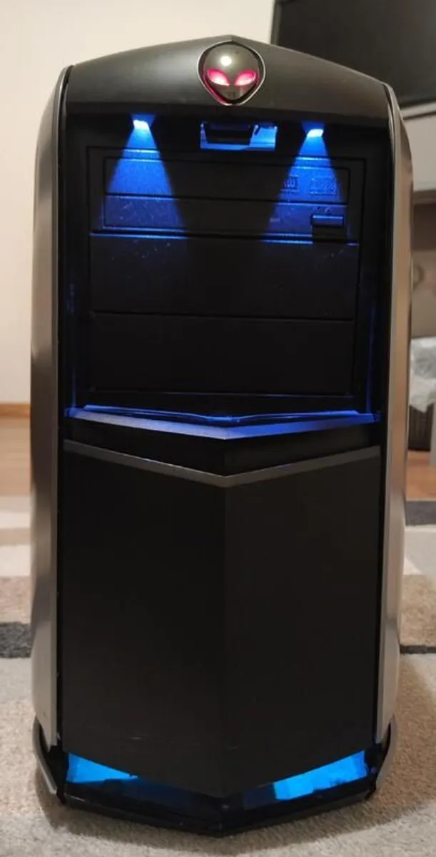 Dell Alienware - Image 1