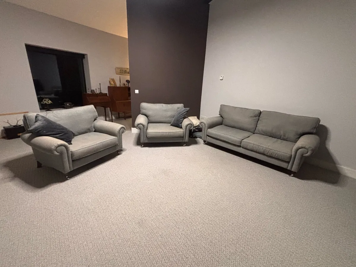 Laura Ashley living room set - Image 1