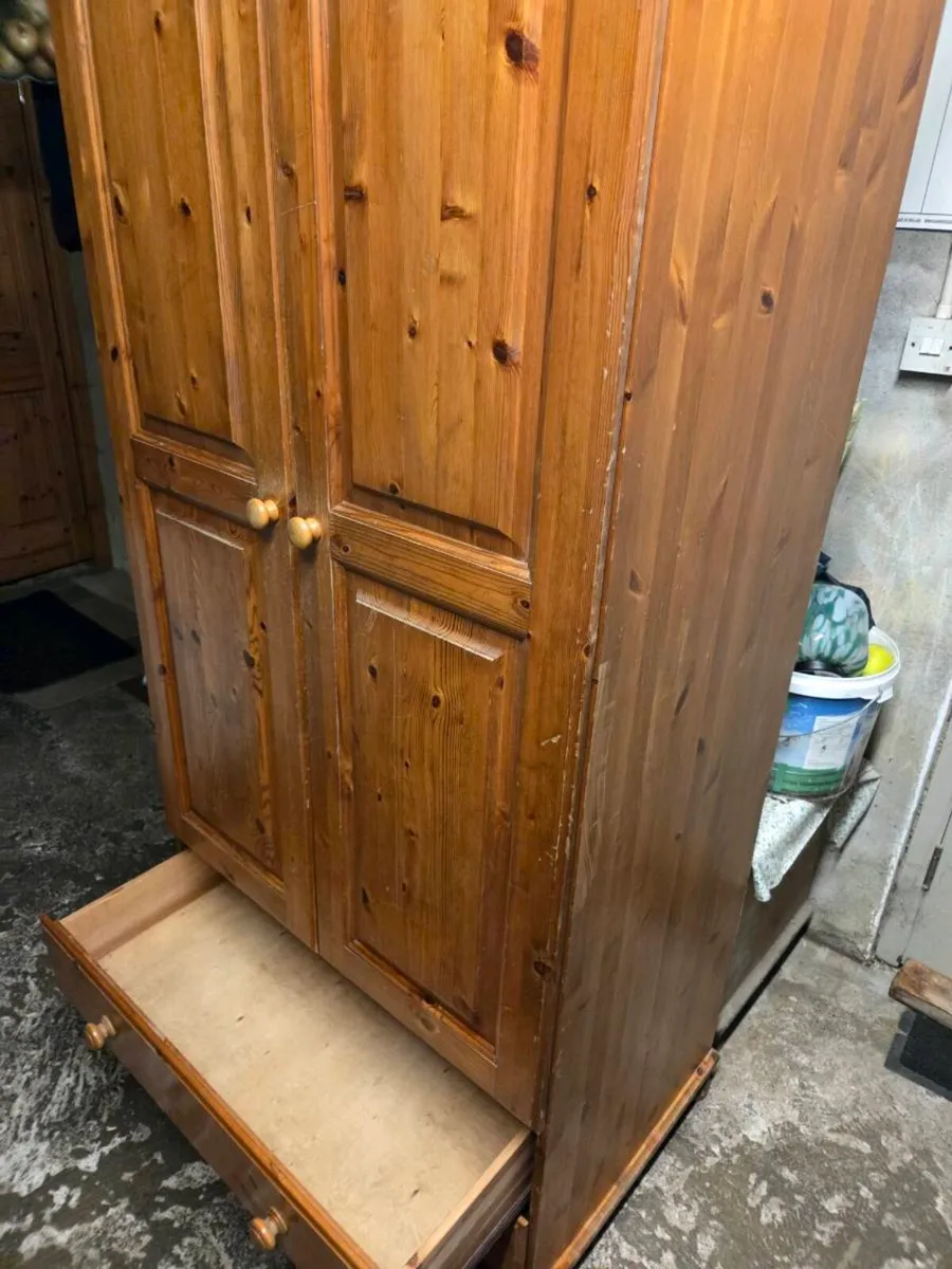 Wardrope - Image 2