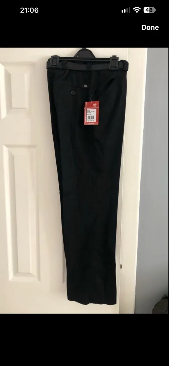 Mens BNWT trousers age 13/14 €15 - Image 2
