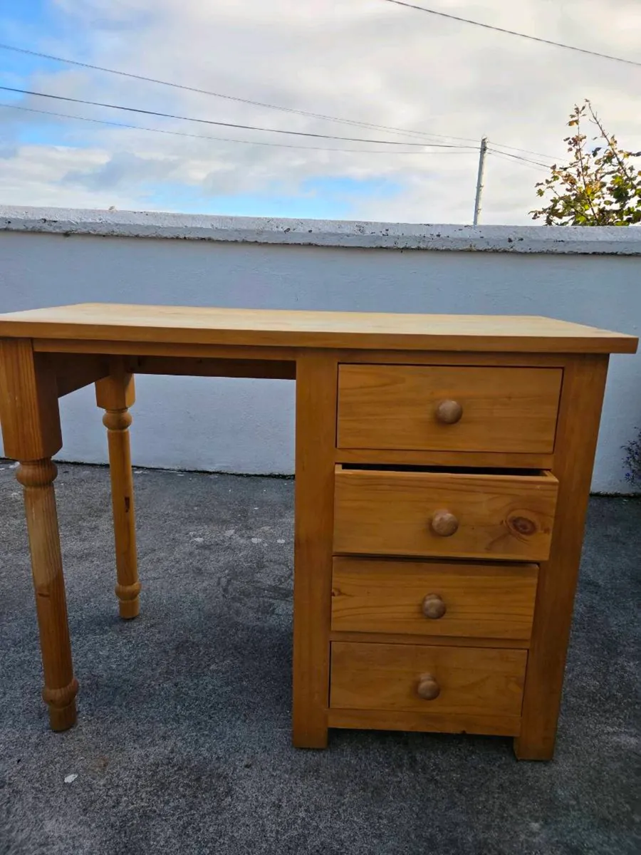 Desk - Image 1