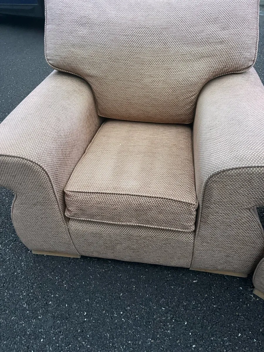 Couch and 2 Armchairs - Image 4