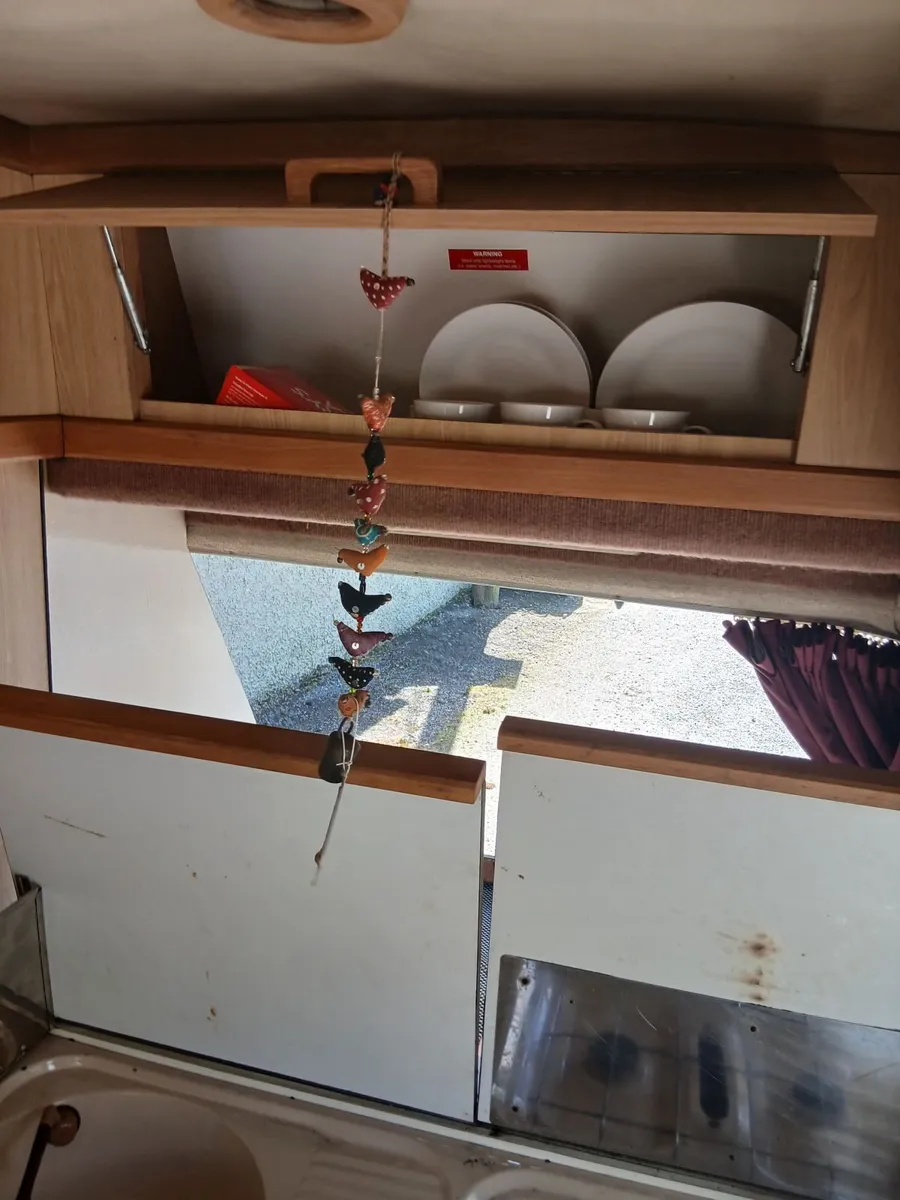 Vintage camper - Image 1