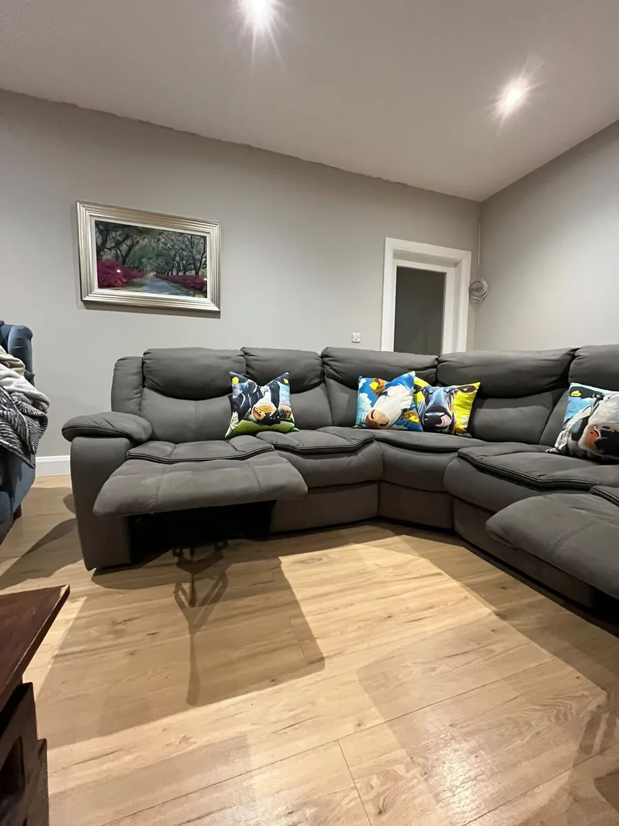 Corner Couch - Image 2
