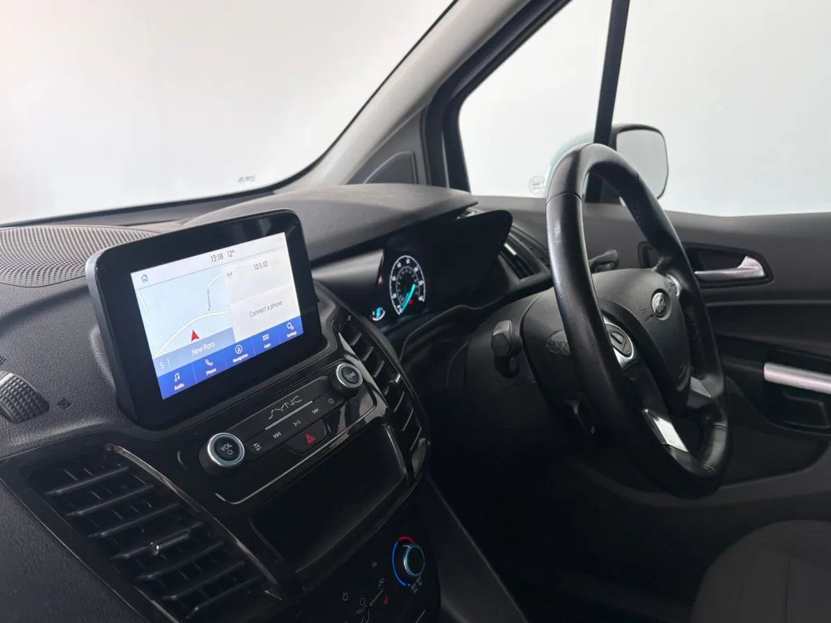 Ford Transit Connect Limited 1.5 D 3 seat 2023 - Image 2