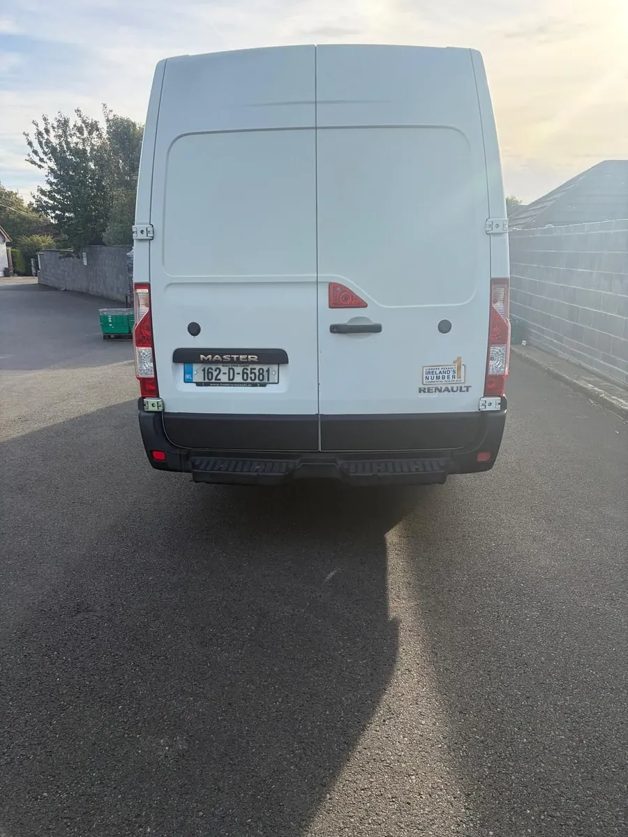 Renault Master 2016 - Image 2