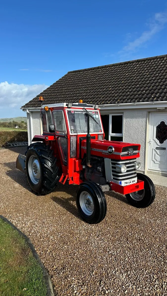 Massey Ferguson - Image 1