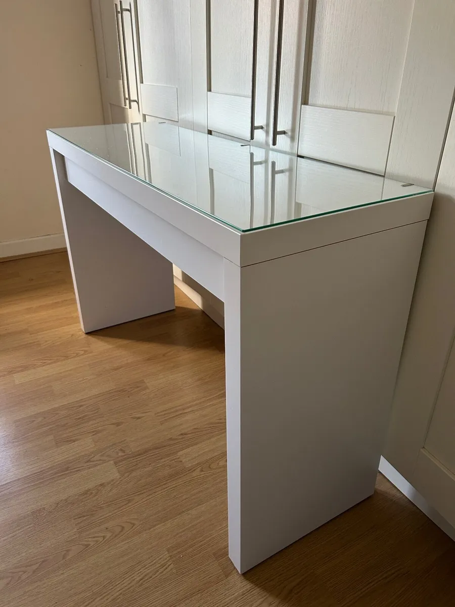 Dressing Table - Image 1