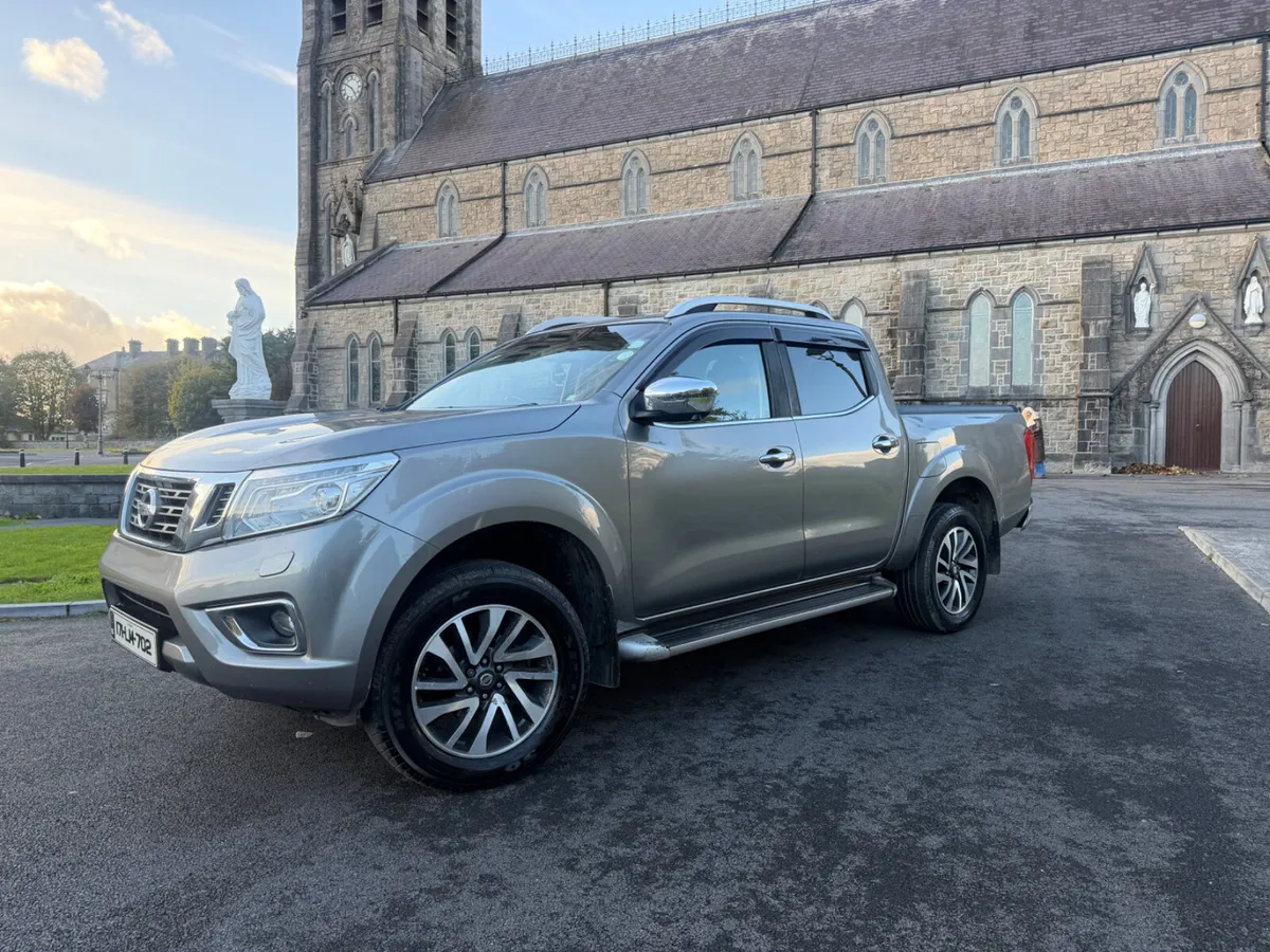 2017 Nissan Navara Tekna - Image 4