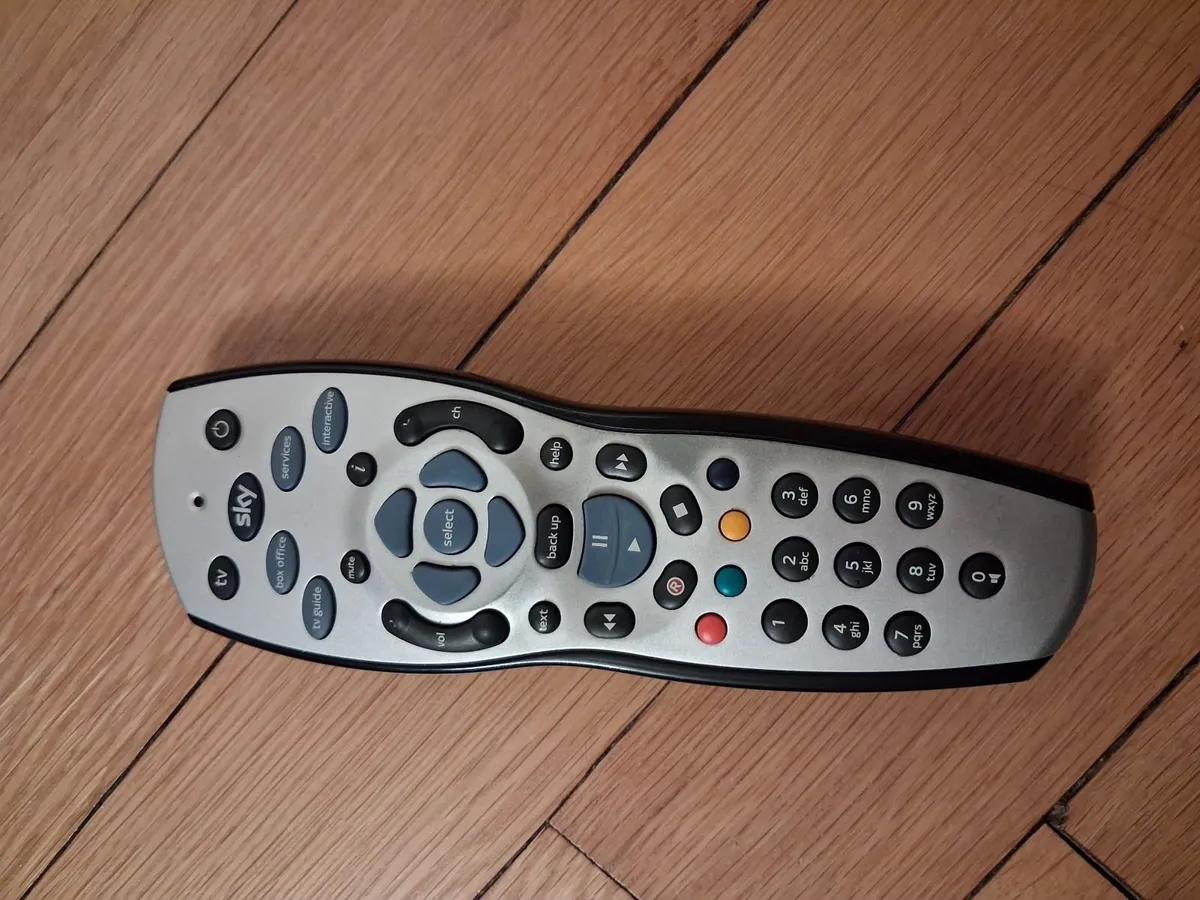 Sky hd box and remote - Image 2