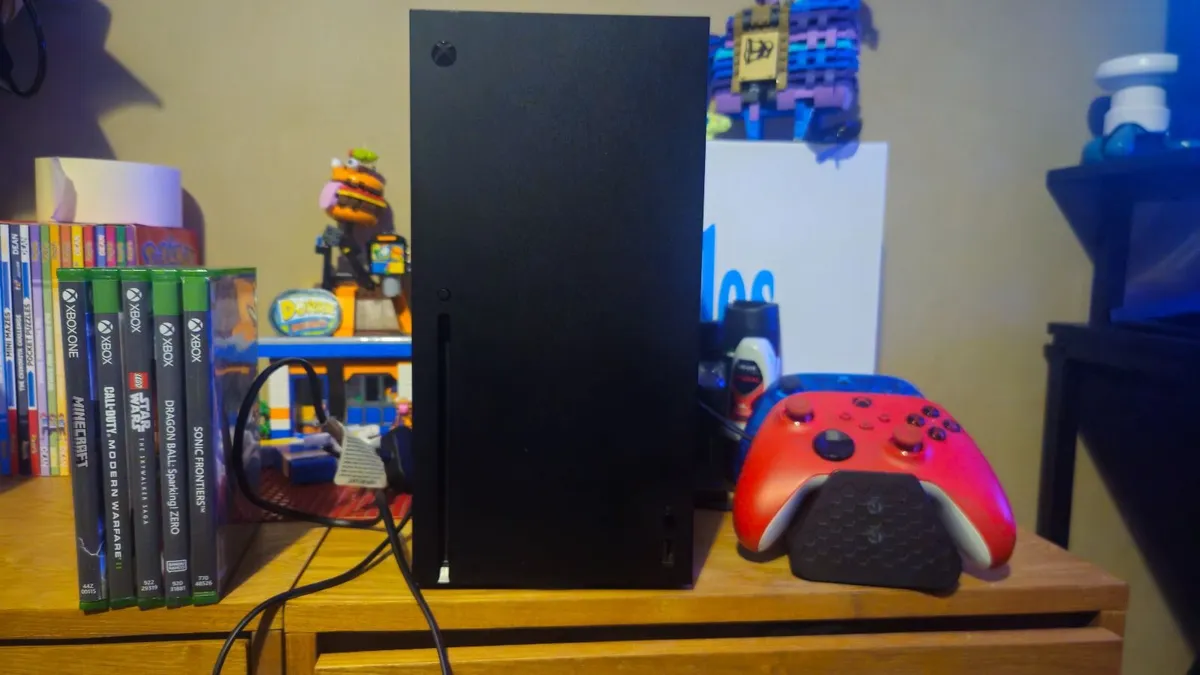 Xbox Series X Bundle - Image 1