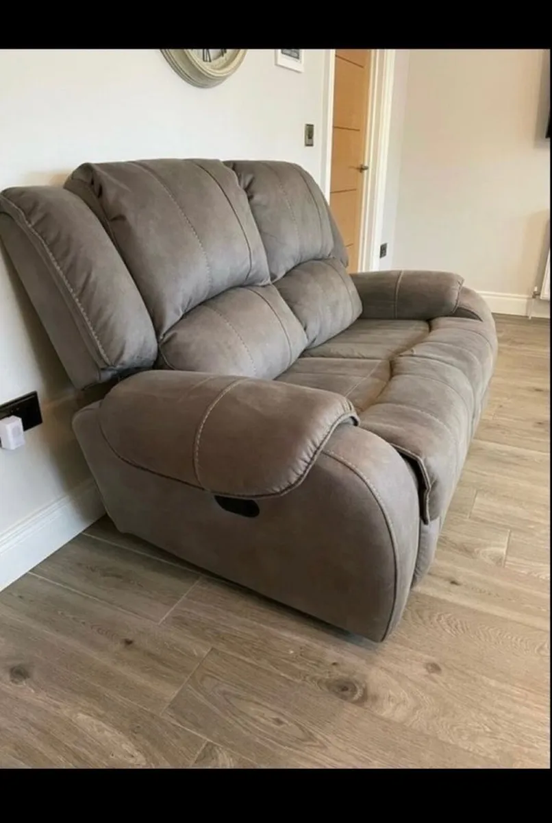 Recliner sofa x 2 - Image 3