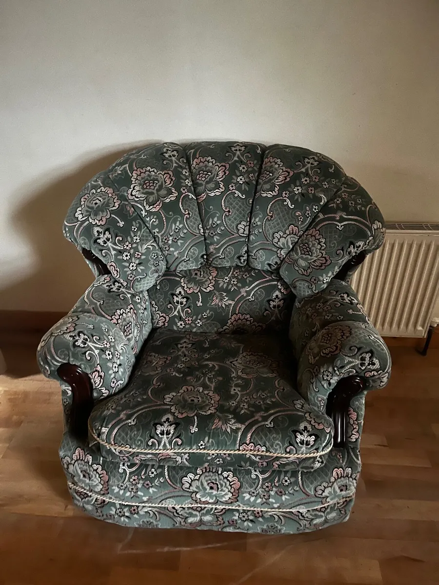 3 seater couch with 2 armchairs - Image 2
