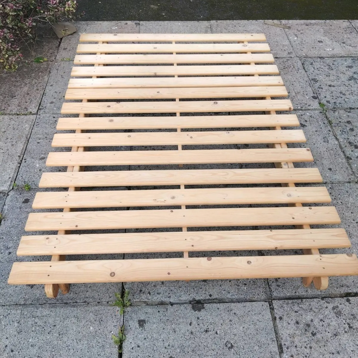 4 foot Futon Frame - Image 4