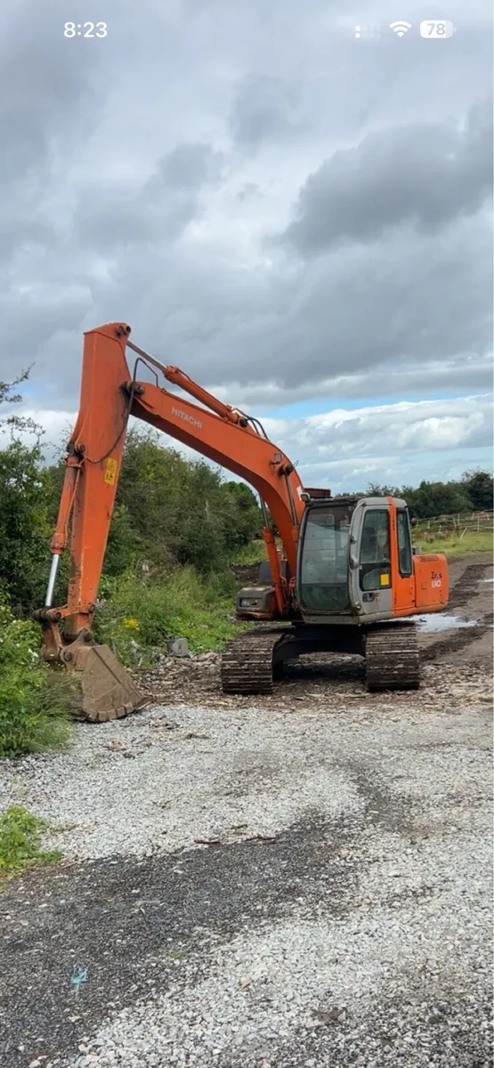 Hitachi 130 digger - Image 1