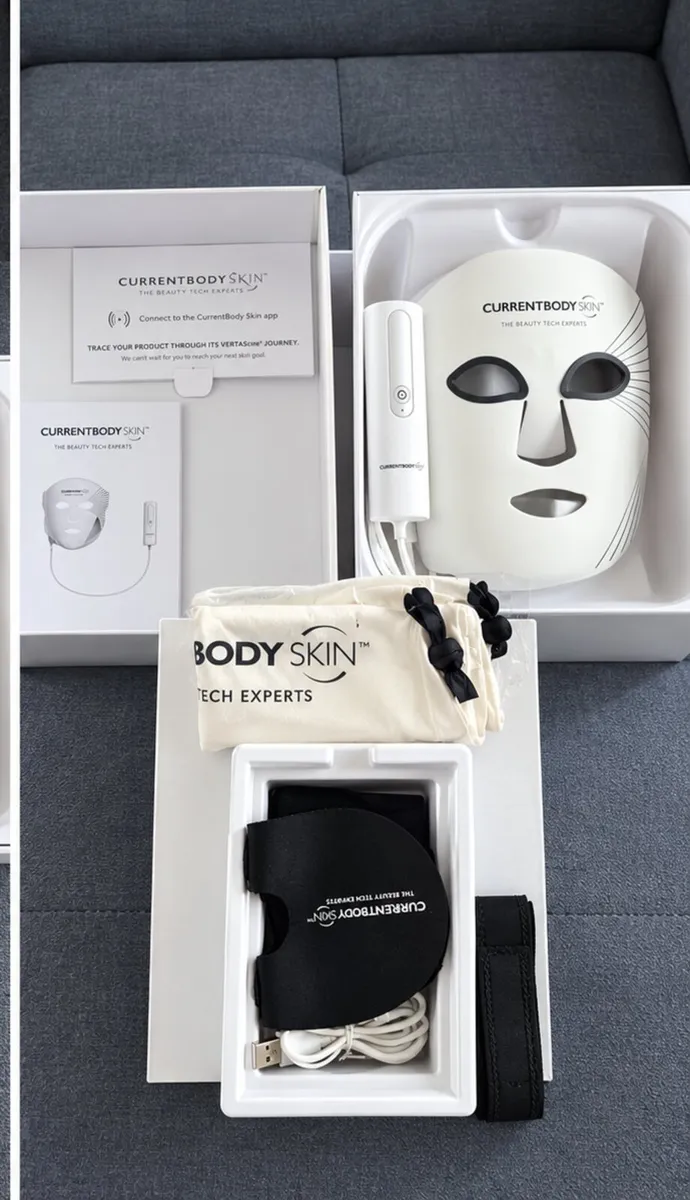 CurrentBody LED Face Mask Series 2 – Like New - Image 2