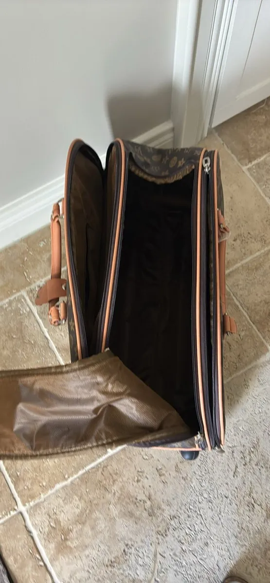 Luggage - Image 3