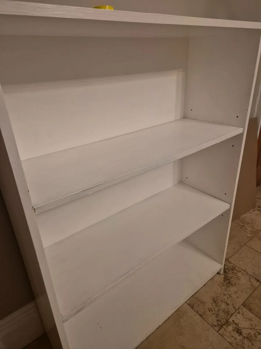 Book case in solid wood, adjustable shelves - Image 3