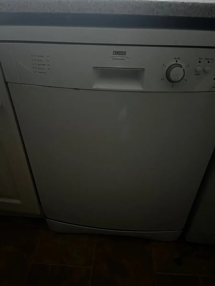 Dishwasher - Image 1
