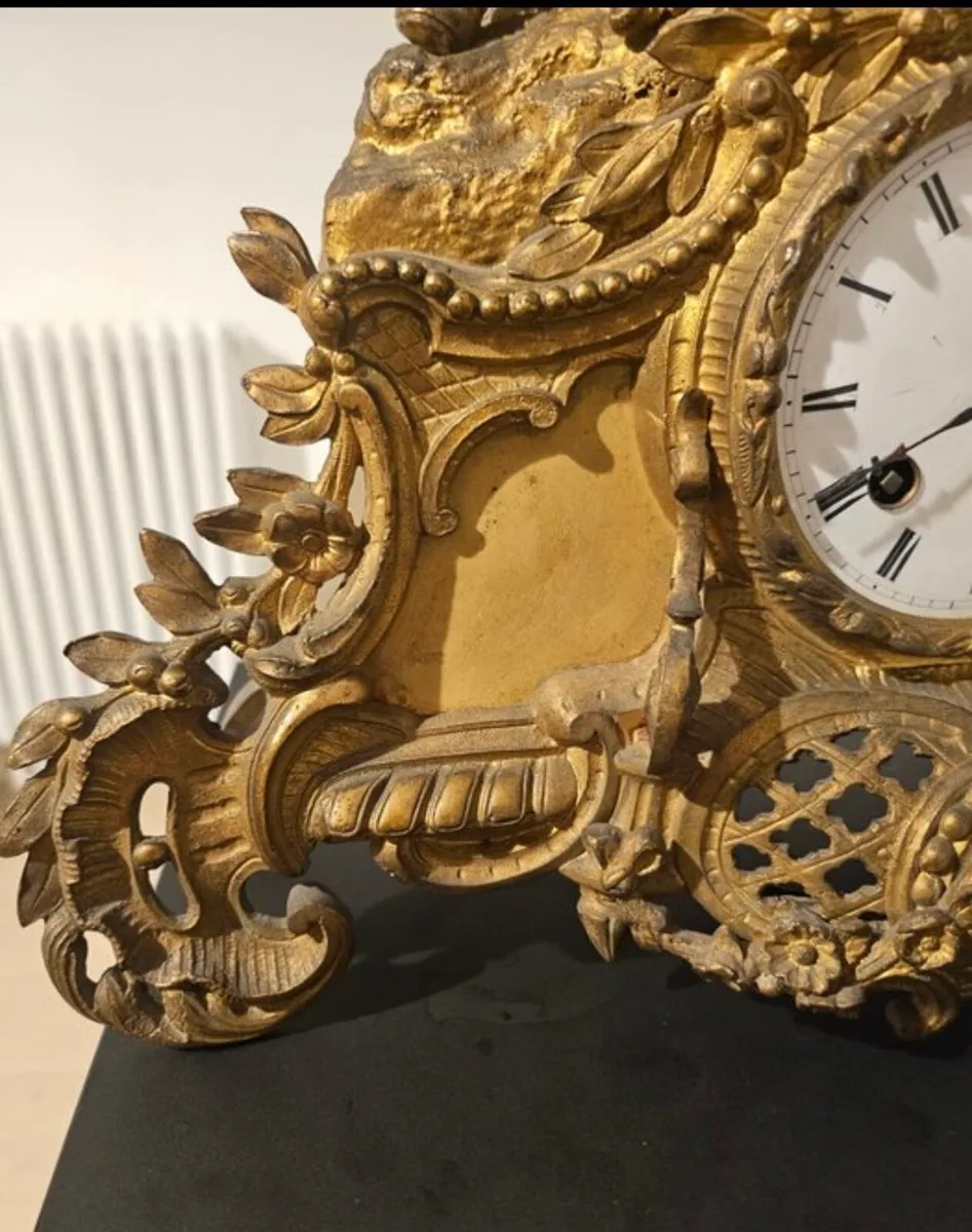 FIGURAL MANTEL CLOCK 1800-1850 - Image 3