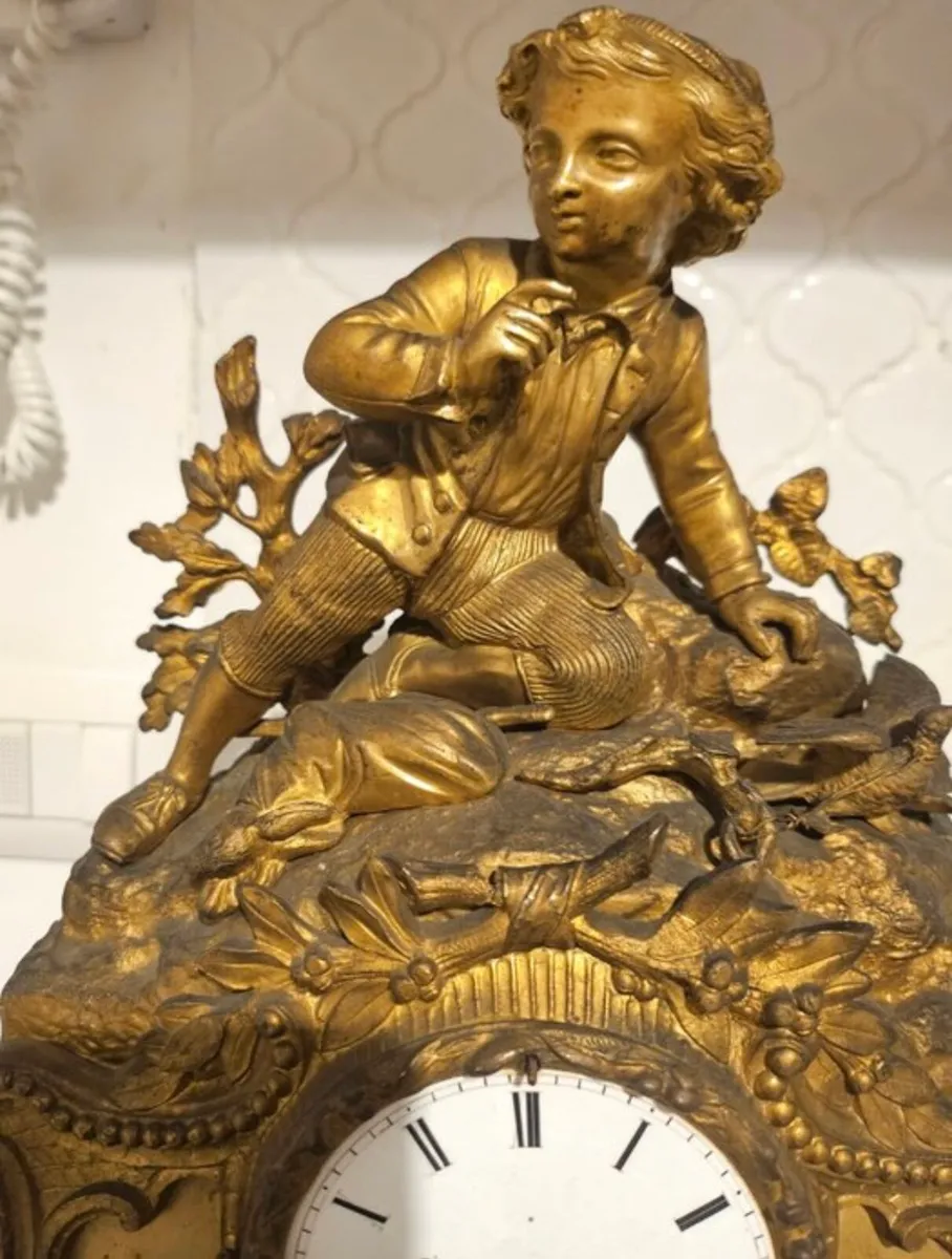 FIGURAL MANTEL CLOCK 1800-1850 - Image 2