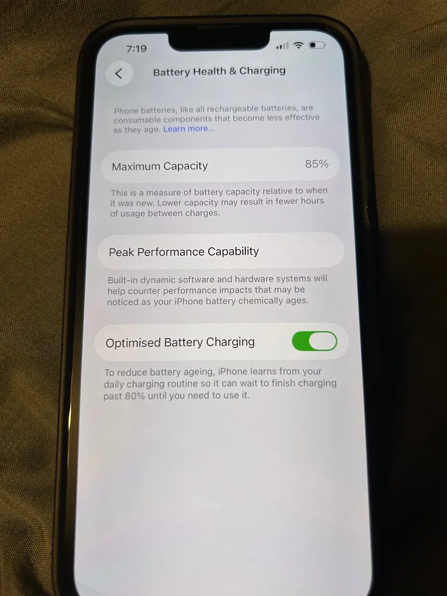 iPhone 13 (Unlocked to all Networks) - Image 4