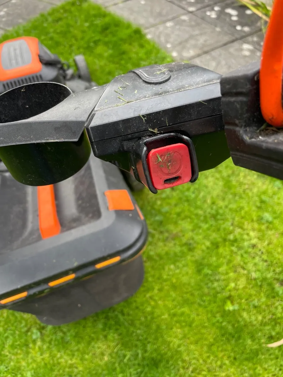 Lawnmower - Image 2