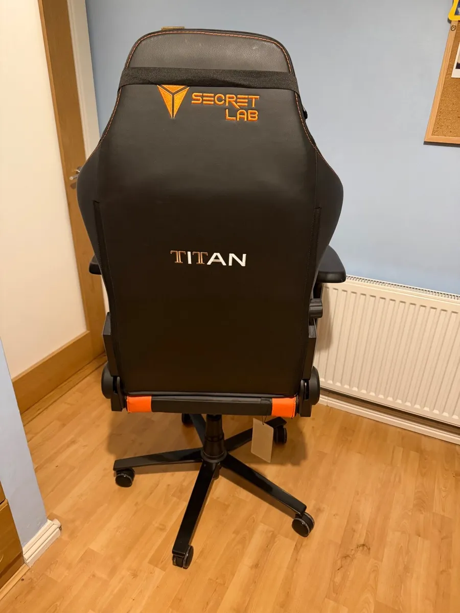 Gaming Chair - Image 2